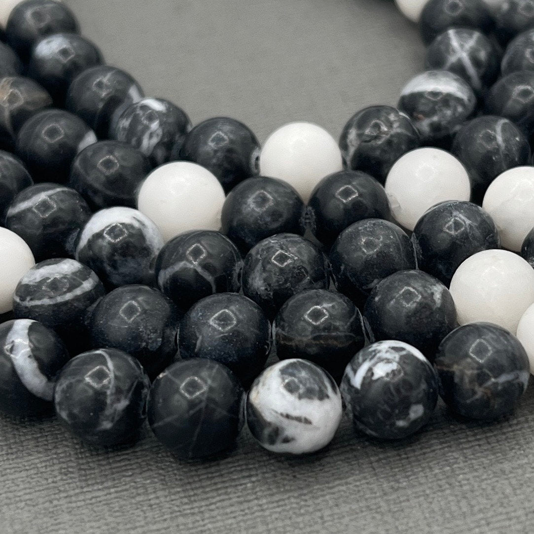 Natural 8mm Natural 8mm Gemstone Zebra Jasper Black and White Smooth Round Strand of Beads