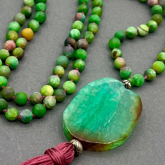 Green Kyanite 6mm 108 bead sized Mala, Hand Knotted, Japa Mala Necklace with Green Agate Guru Bead Pendant and Wine Tassel