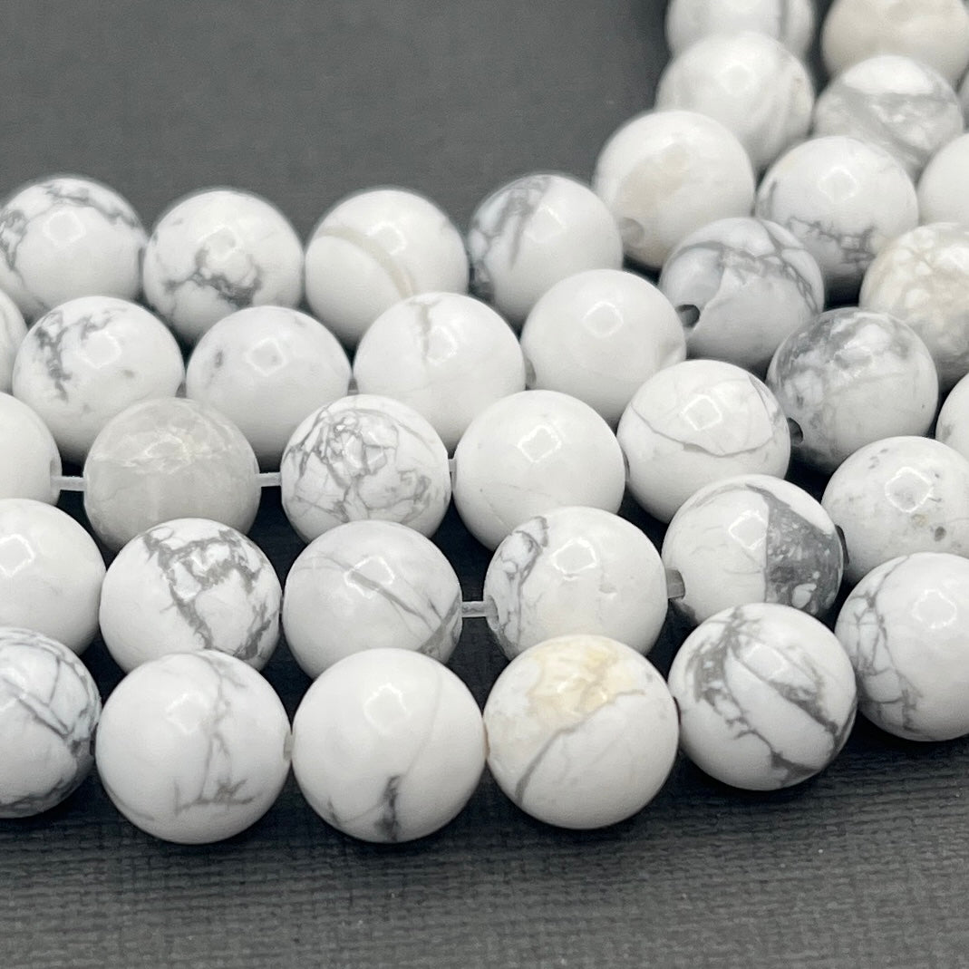 Natural 8mm Smooth Round Howlite Gemstone Strand of Beads