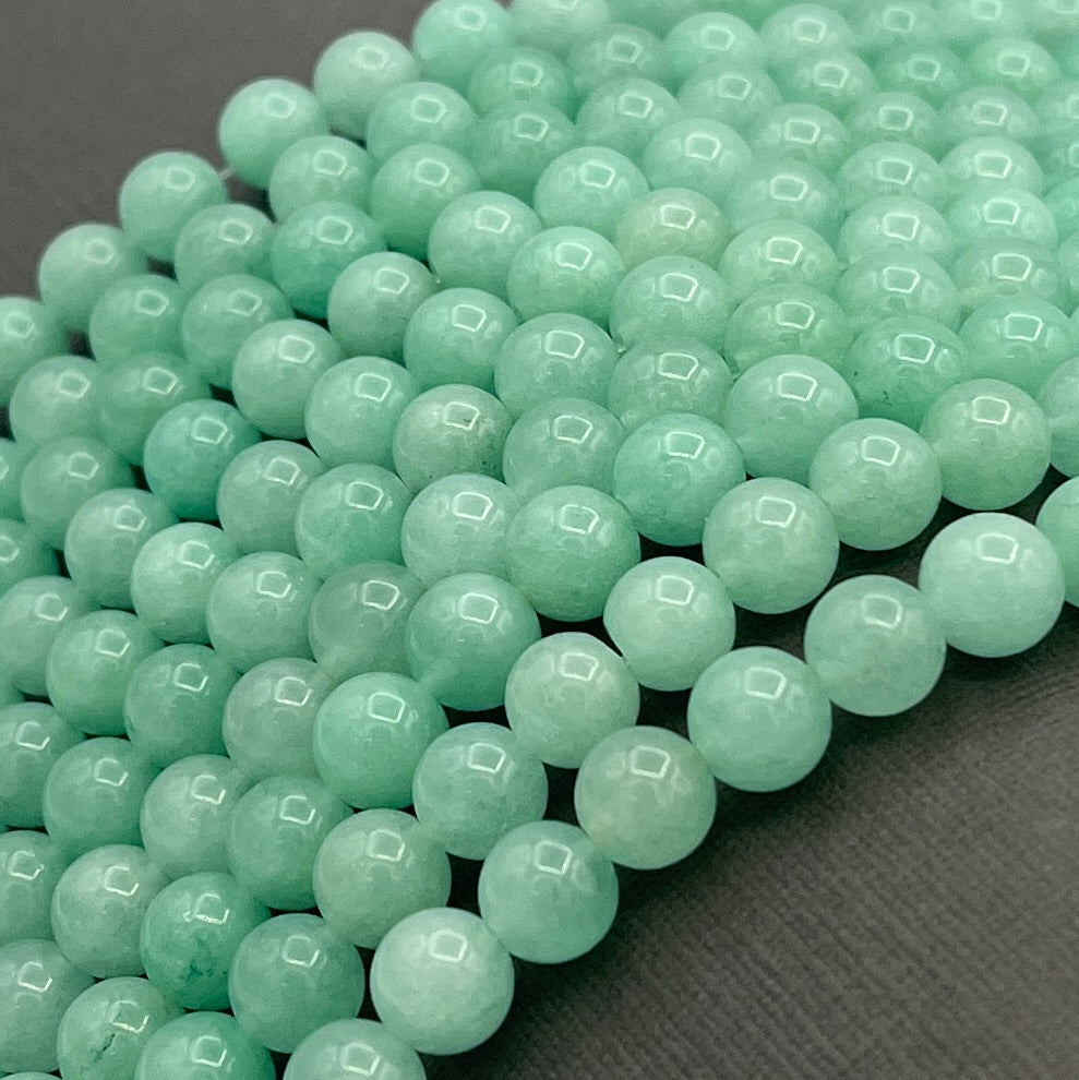 Natural 8mm/6mm Smooth Round Mint Green Dyed Jade Gemstone Strand of Beads